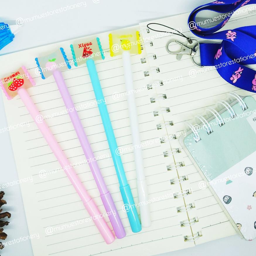 

❝Reädy。stok❞ PULPEN BERKARAKTER CANDY GLOW IN THE DARK 12PCS/gel pen / gel pen karakter 【mäkäsìh yä】