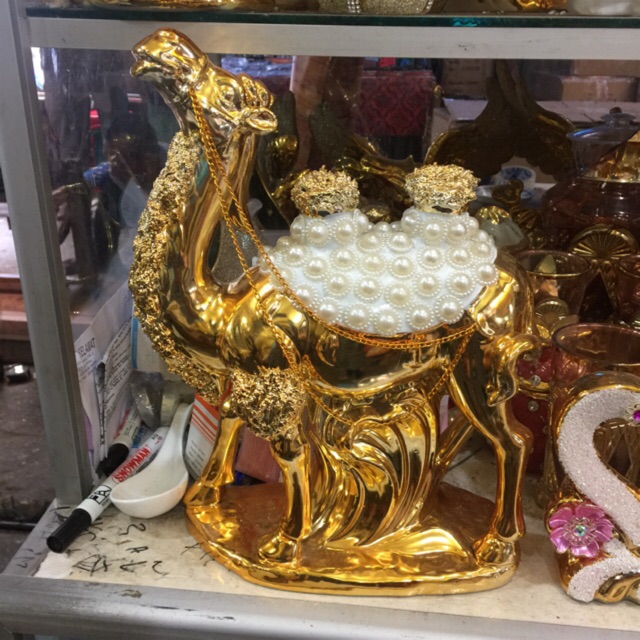 Pajangan unta gold ukuran besar