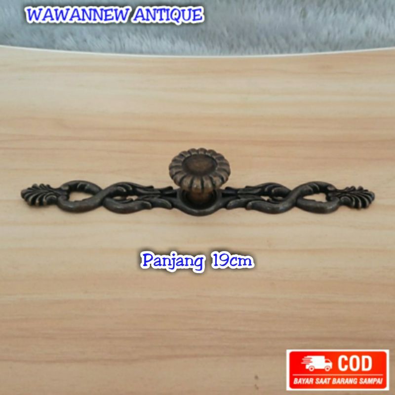 Handle / Tarikan Laci Lemari Jendela Pintu Rumah Kuningan Antik Murah Motif Ukir 19.7cm