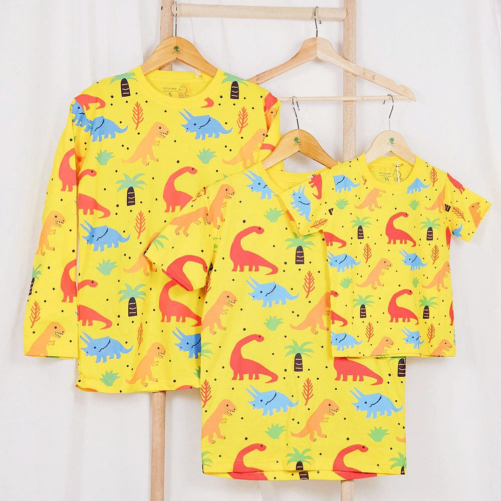 Pop Kidswear Dino Tree tee Couple tee Kaos kembar Pop Kidswear Dino Tree tee Couple tee Kaos kembar
