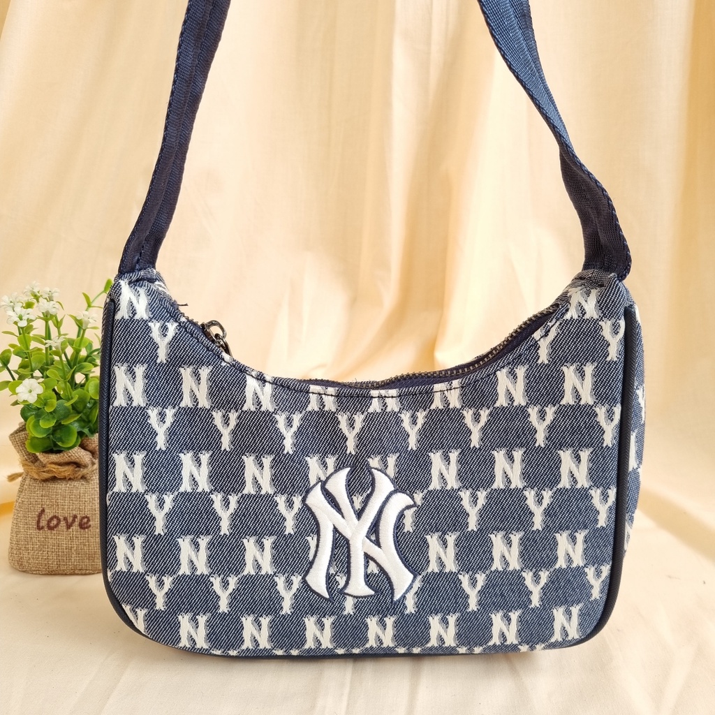 TAS MLB WANITA YANKEES MONOGRAM JACQUARD HOBO BAG