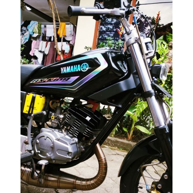 striping stiker RX king custom hologram versi 1-Hitam bagian tangki