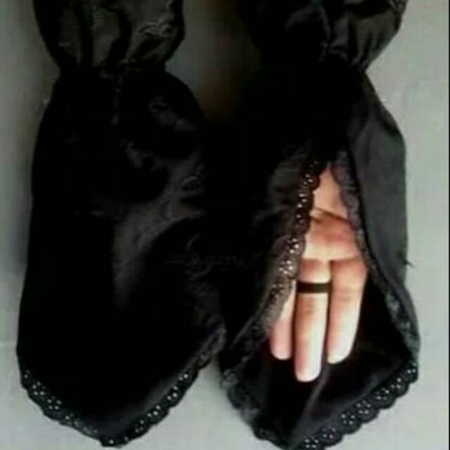 Sarung Tangan Haji Umroh Wanita Hitam Katun Paris