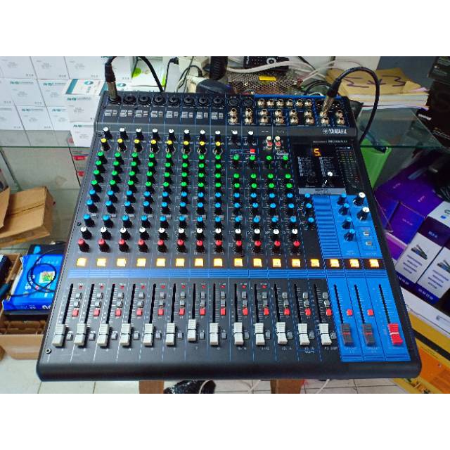 Mixer Audio Yamaha MG 16XU / MG16XU / MG-16XU USB ( 16 Channel ) Grade A
