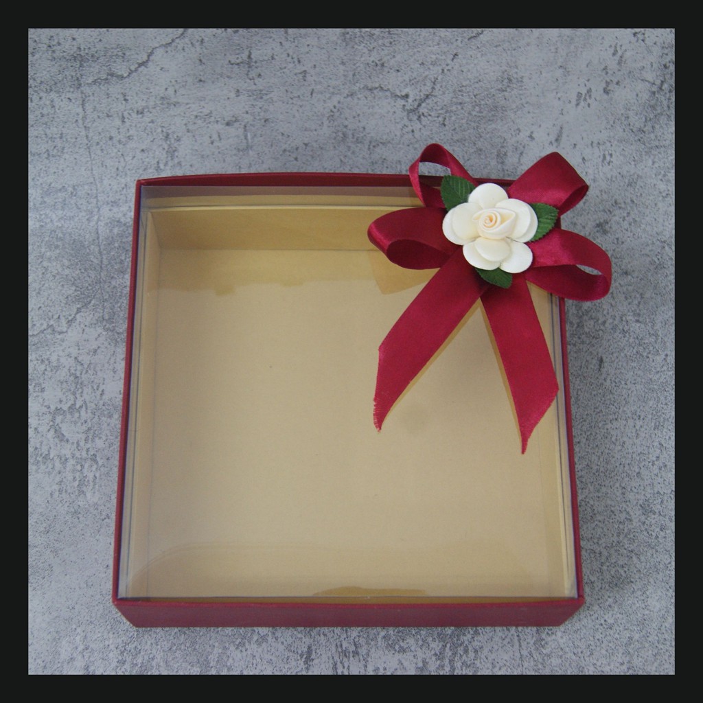 

Box Parcel Imlek / Box Kue Kering / Box Custom / Kotak Kue Custom / Box Hampers / Hamper / Box Kado