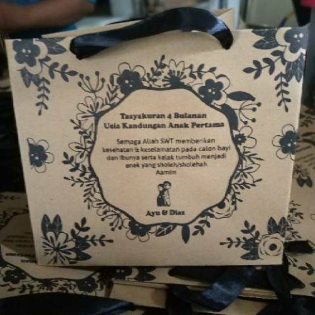 

paper bag kotak nasi Uk P24xL24xT22 cm + sablon