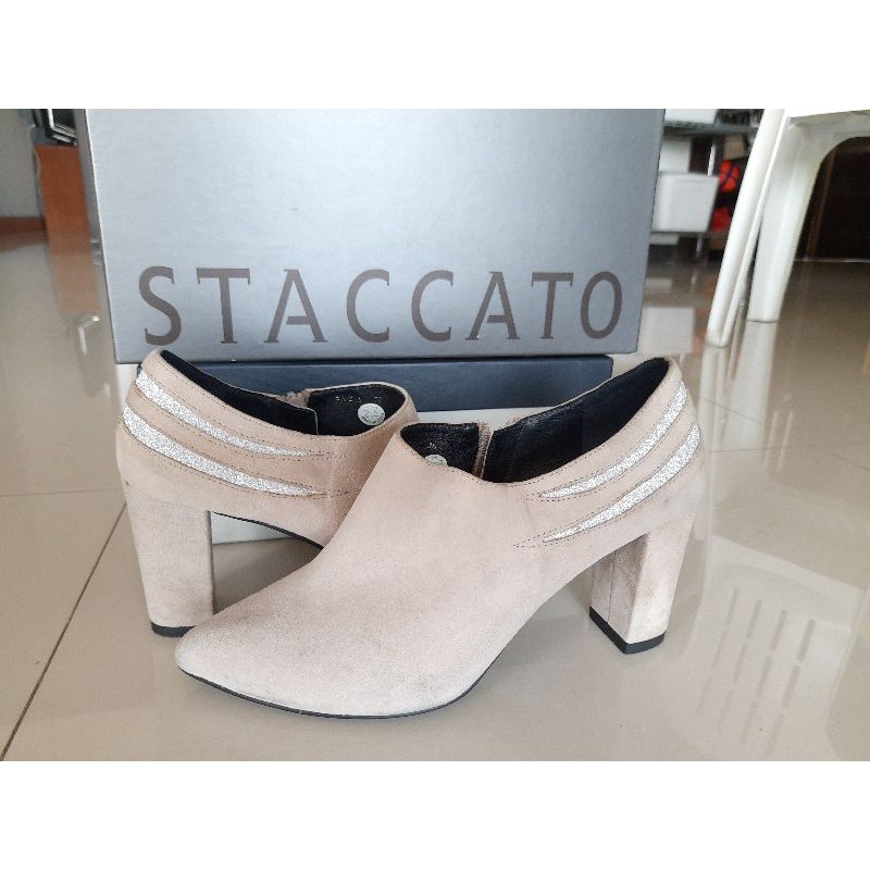 Sepatu boots wanita STACCATO suede in Beige Nude original size 38 preloved cantik elegan
