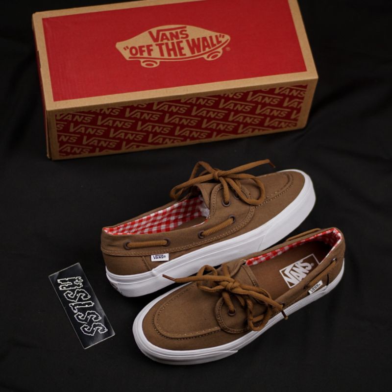 vans color brown