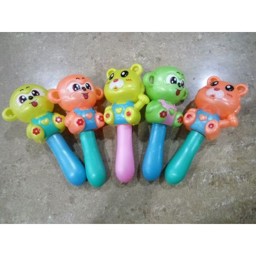 MAINAN TONGKAT KERINCINGAN KARAKTER BABY BELLS isi 2 pcs