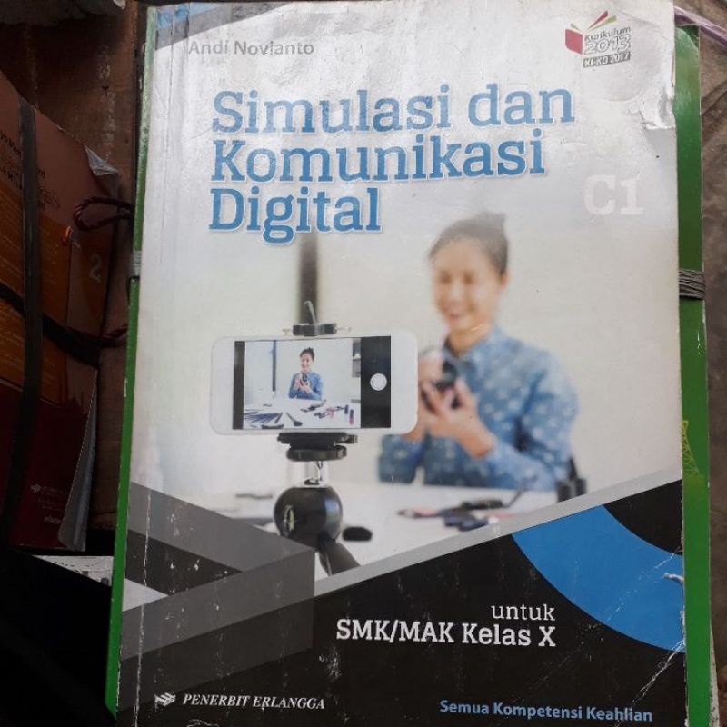 

Buku pelajaran simulasi dan komunikasi Digital X SMK