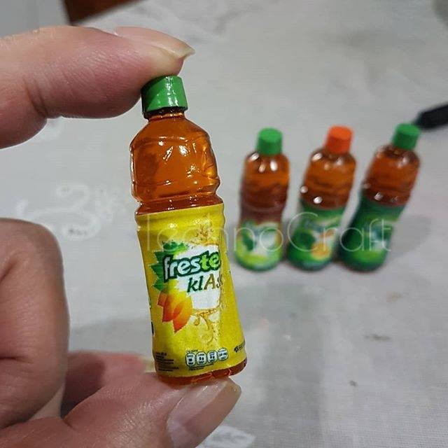 Magnet kulkas miniatur botol Frestea