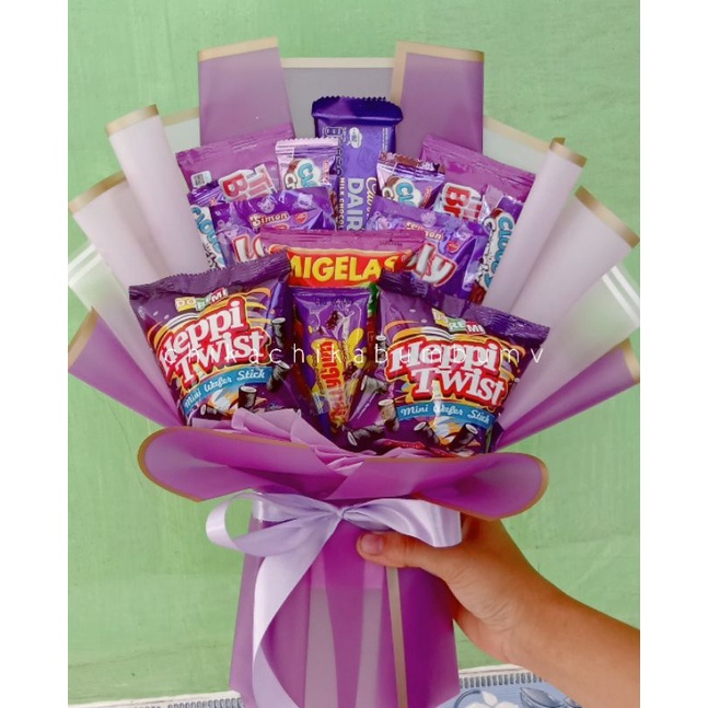 BUKET SNACK CHOCOLATOS SERBA UNGU BUCKET TERMURAH COD BUKET ANNIVERSARY WISUDA HADIAH ULANGTAHUN MUR
