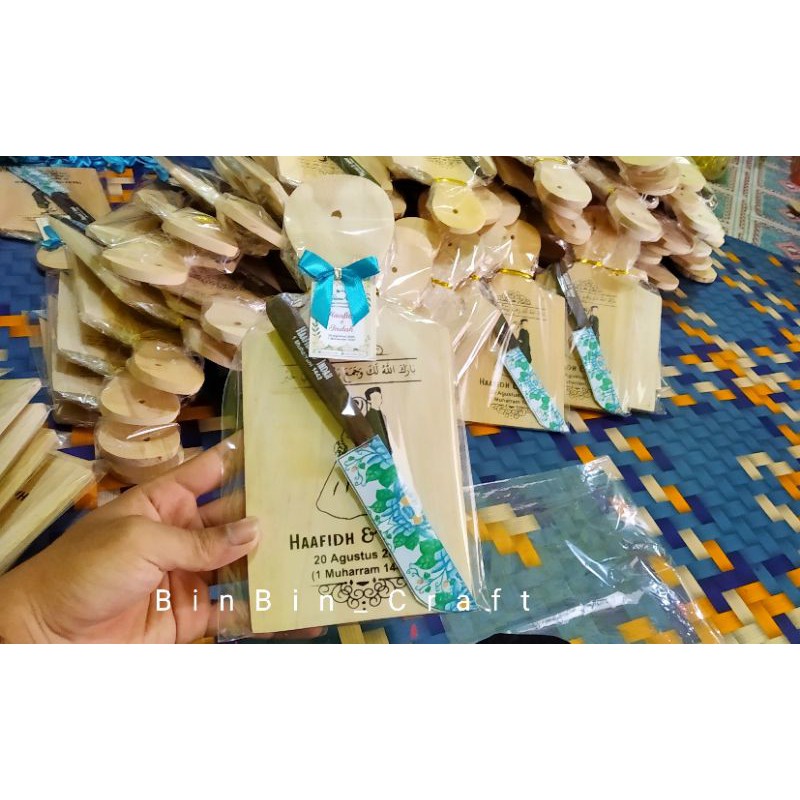 Souvenir Pernikahan Murah Unik Talenan set Pisau Kemas Tas Paperbag Sablon Custom Sovenir Pernikahan Bermanfaat dan Elegan