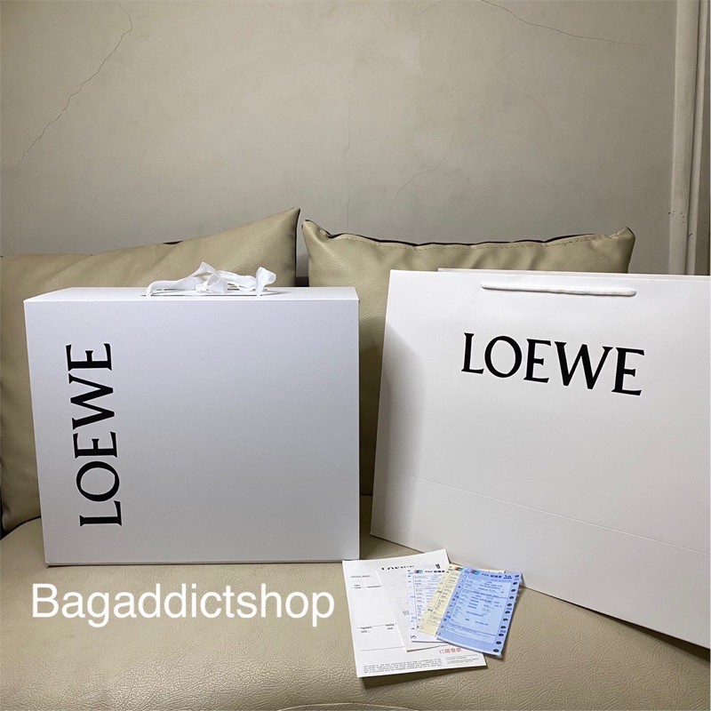 

BagAddict Box LW SET Large + Paperbag Xtra Large (Box, Paperbag + Bill) MirrorImportVIP