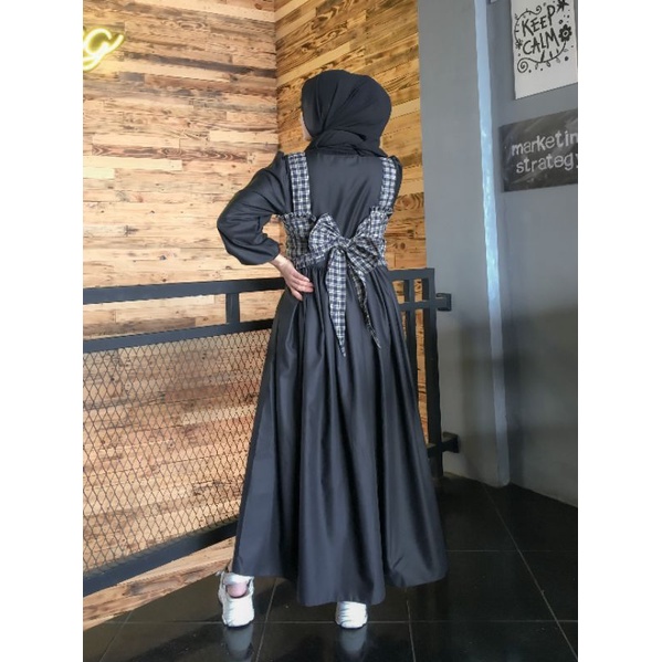 HN47FM Mahira dress dan rompi (untuk satu set CO terpisah)