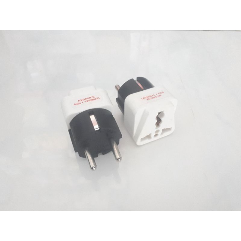 Over Steker Adaptor Kaki 3 ke 2 / Colokan Universal LOYAL LY-921K