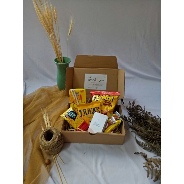 

Snack box edisi kuning