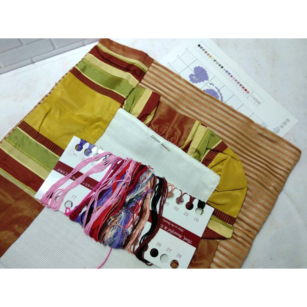 DISKON Paket Sulam Kristik Strimin Sarung Bantal DOME 291107 Korea Couple Love