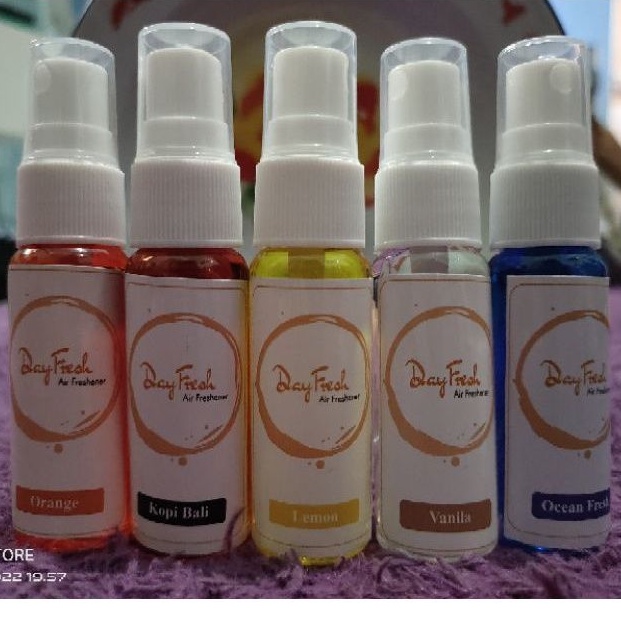 &gt; DAYFRESH &lt; PENGHARUM RUANGAN SPRAY ISI 20ML PARFUM MOBIL SEMPROT