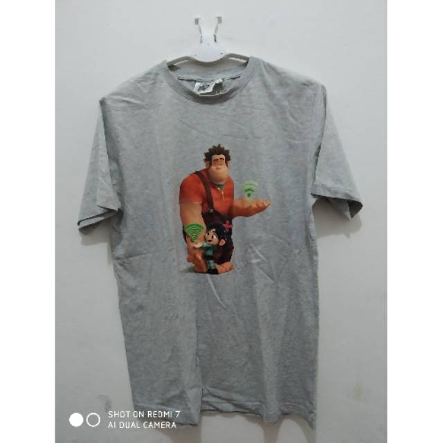 Thrift preloved tshirt Disney Original Ralph Breaks the Internet