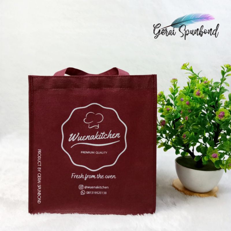 

Goodie Bag Spunbond Uk. 30cm x 30cm x 30cm Plus Sablon Custom