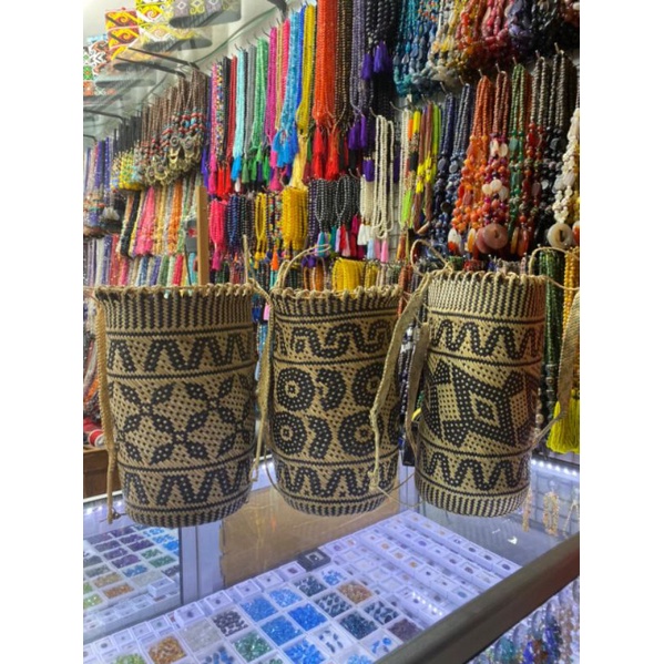 TAS ANYAMAN ROTAN TAS ANJAT PRODUK LOKAL ASLI KERAJINAN DAYAK KALIMANTAN
