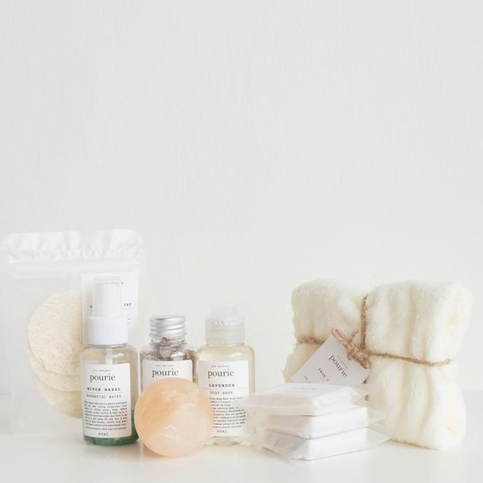 

Pourie Home Essential Set |Hampers Lebaran | Eid Mubarak Gift Diskon!!R30F