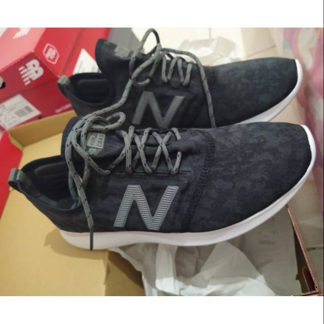 NEW BALANCE FUELCORE COAST V4 black wht MCSTLCB4