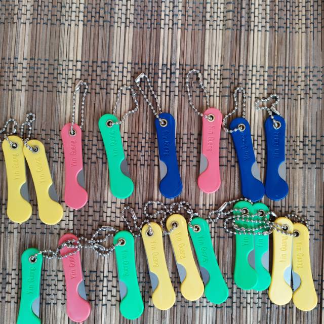 GANTUNGAN KUNCI PISAU LIPAT MINI / CUTTER LIPAT MINI / souvenir gantungan kunci