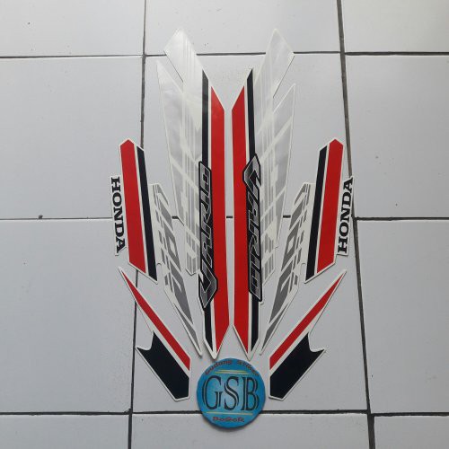 stiker vario 125 2017 putih