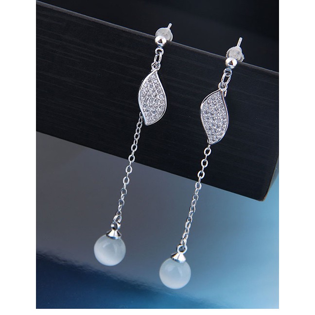 LRC Anting Tusuk Fashion Silver 925 Silver Needle Copper Micro Inlaid Zircon Foliage Jade Earrings