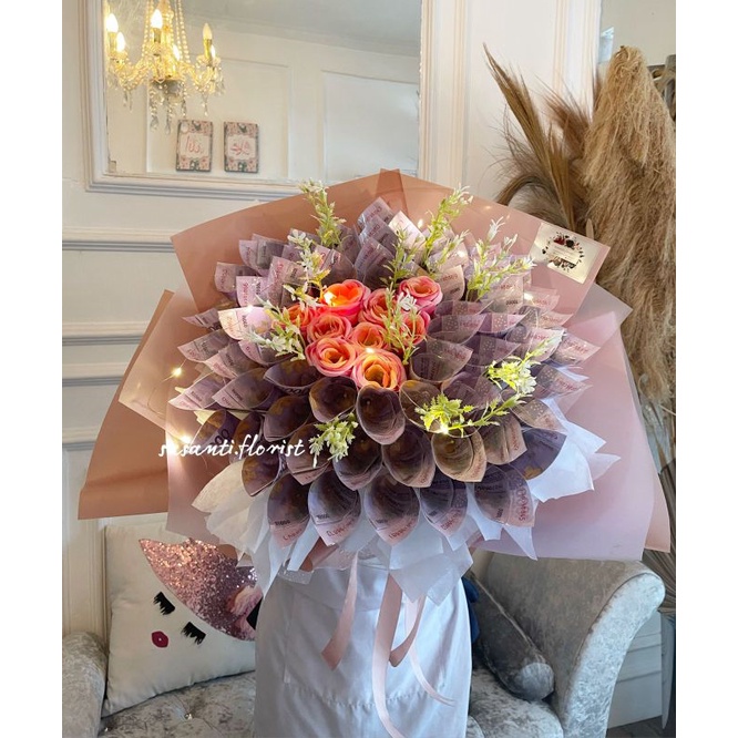 Bouquet Buket Uang Bentuk rose Bunga Mawar Hadiah Kado birthday Wedding  wisuda Jogja