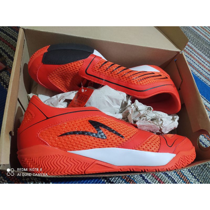 specs metasala rival 3