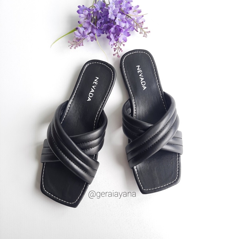6.6 SALE! Sandal Wanita Nevada - Sandal Empuk - Sendal Puffy - Sandal Selop-Puffy Silang - Hitam