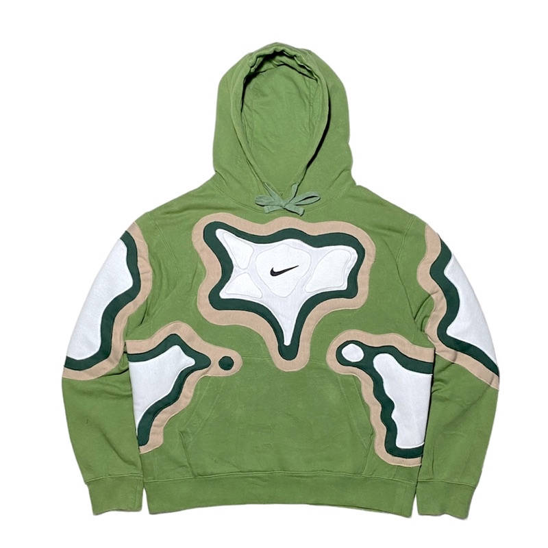 THE NIKE PSYCHEDELIC HOODIE (REWORKED)