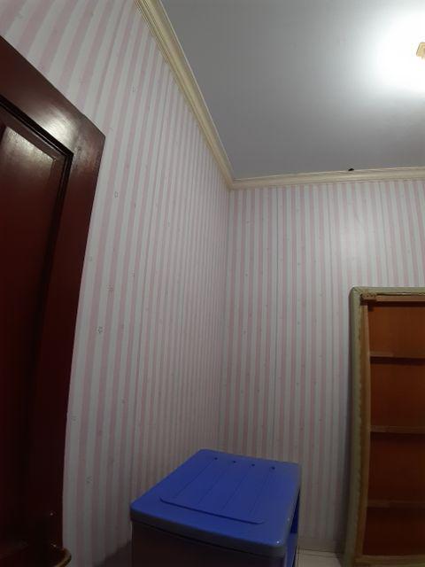 Wallpaper Dinding Garis Bintang Pink