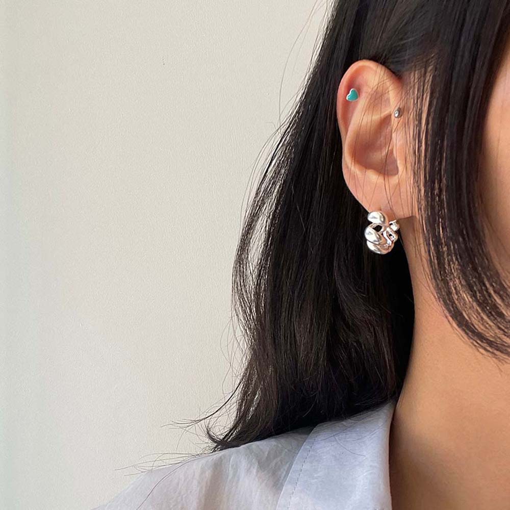 Needway  Temperament Hoop Earrings Vintage Fashion Jewelry Twist Earrings Women French Personality Girls Simple Metal/Multicolor