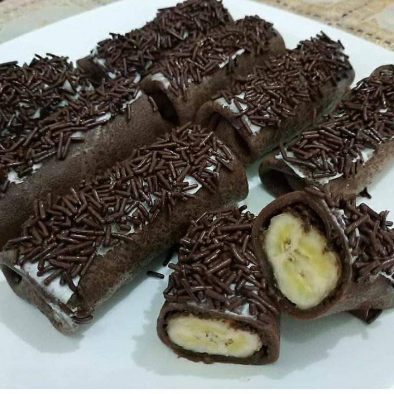 

Dadar isi pisang coklat