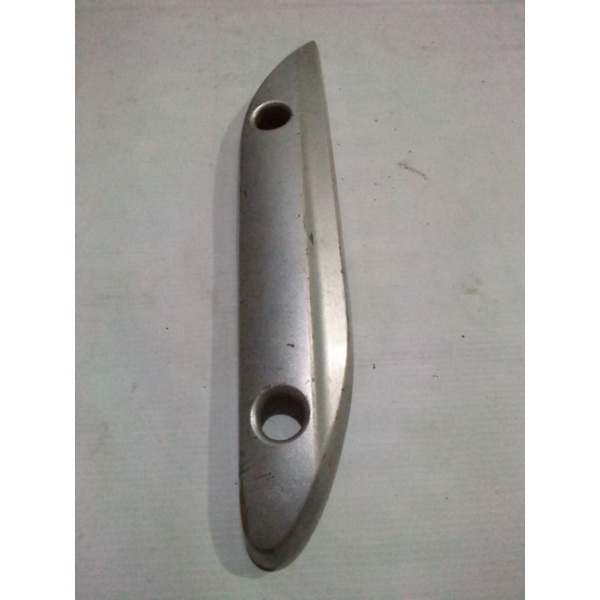 lis cover tameng tutup knalpot Vario 110 karbu