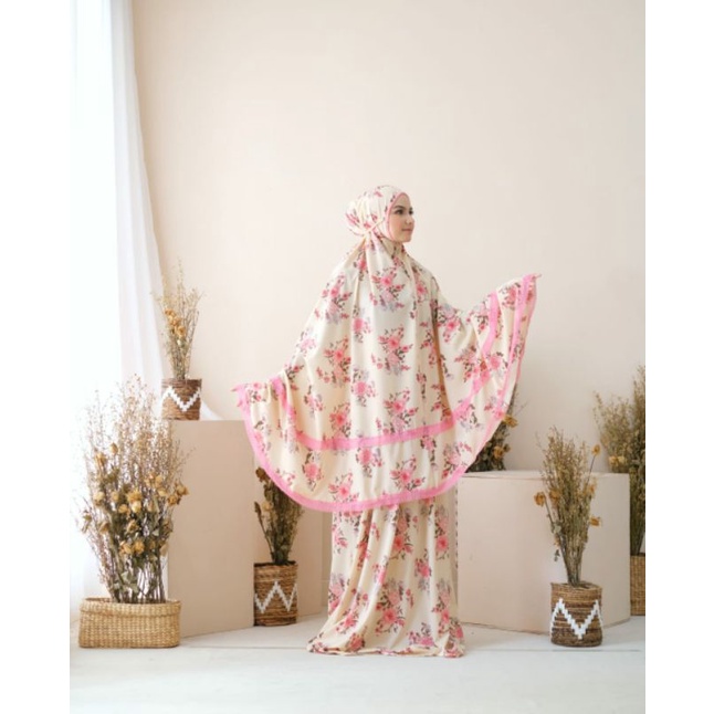 Zaiara Mukena Travelling Silk Motif