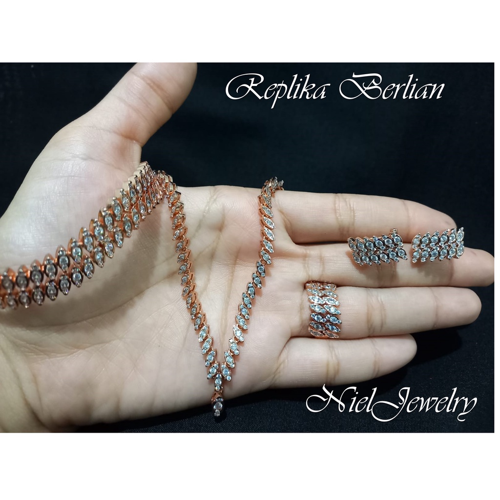 Set Perhiasan Tura Padi Titanium Wanita Replika Berlian Perhiasan Wanita Import Premium