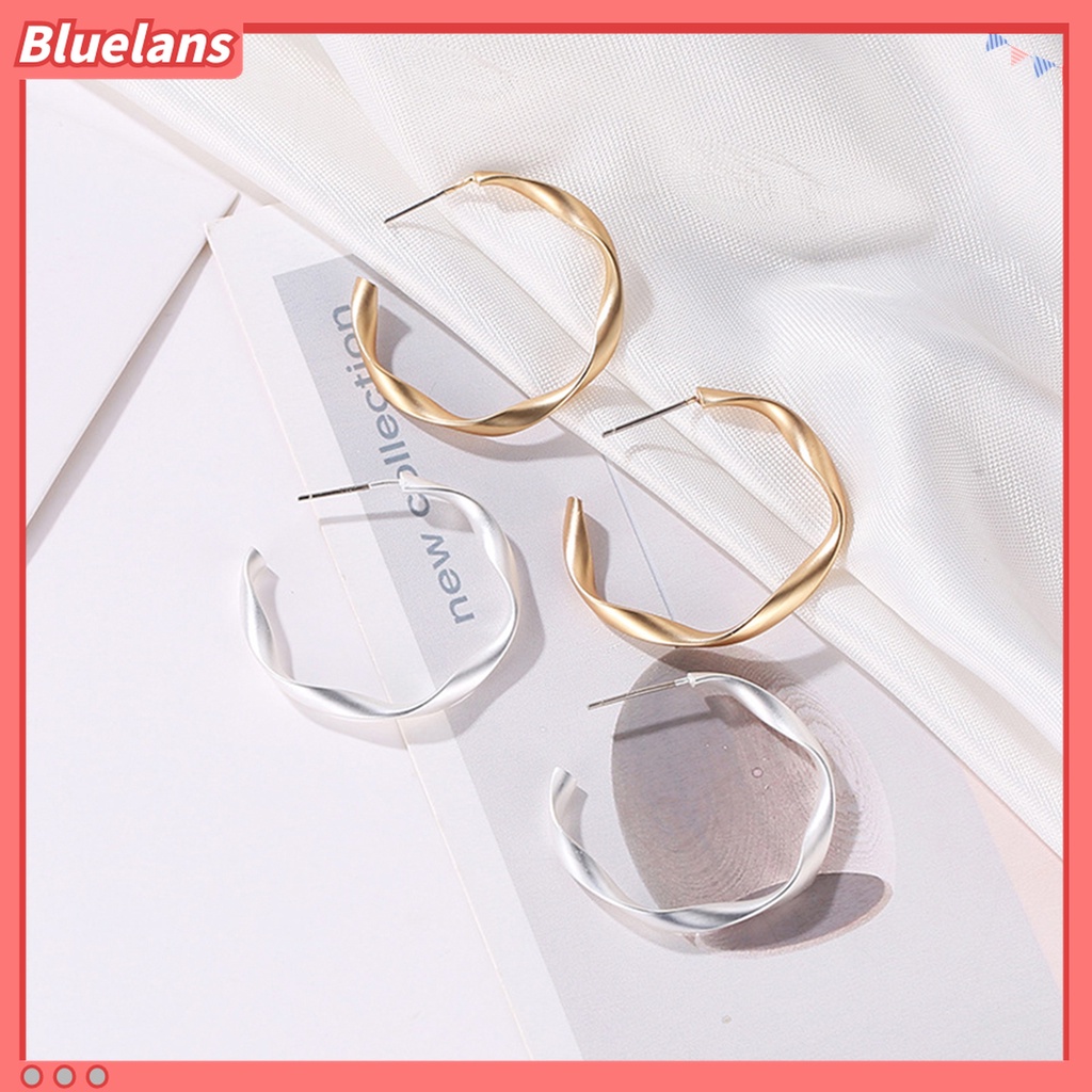Anting Bentuk Lingkaran Geometris Bahan Alloy Matte Untuk Pesta