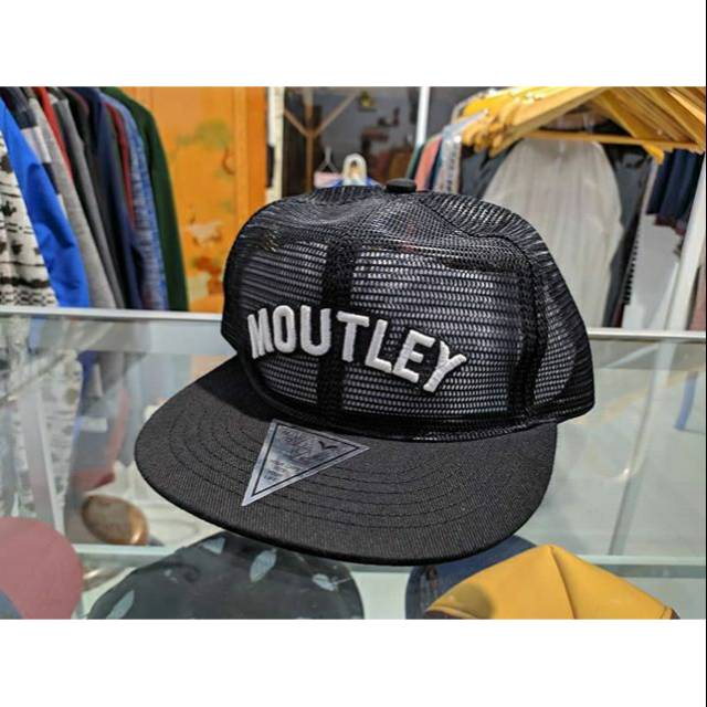 Topi moutley original