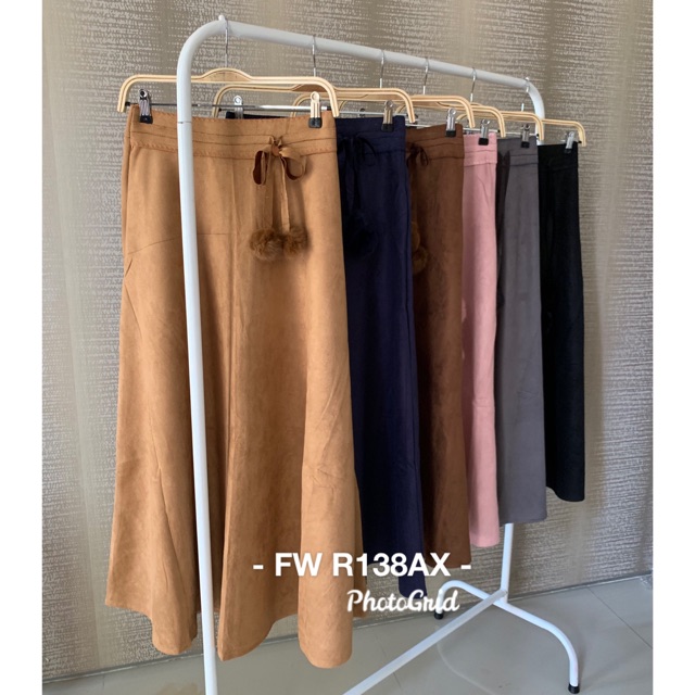 FW R138 SUPER PREMIUM Rok Suede Umbrella Pom Pom | Suede Skirt Premium