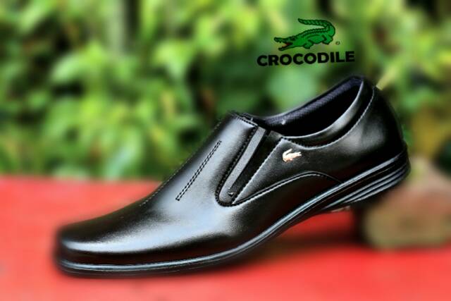 BIG SALE !! Sepatu Casual Formal Pria Pantofel Slop crocodile Hitam Kulit Sintetis Kerja Kantor