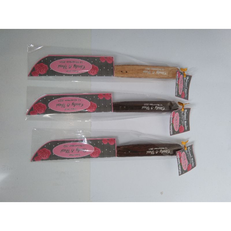 Souvenir pisau dapur