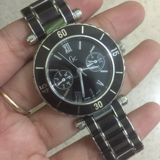 Preloved guess collection GC second bekas