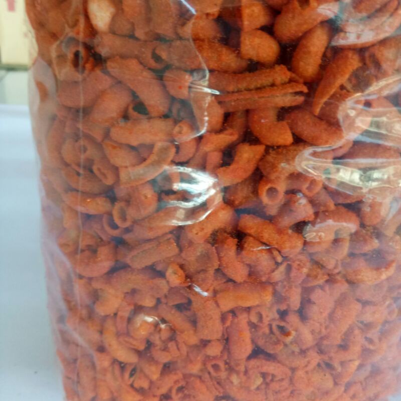 

makaroni kriuk jumbo(1bal=3kg)makroni.makroni kiloan. makroni pedas. makaroni pedas. makanan ringan