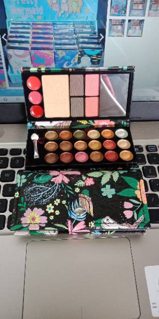 PROMO EYESHADOW DOMPET COMPLETE COVER HITAM PITA /MERAH /PINK NO.8814 H-47 | NO.8801B
