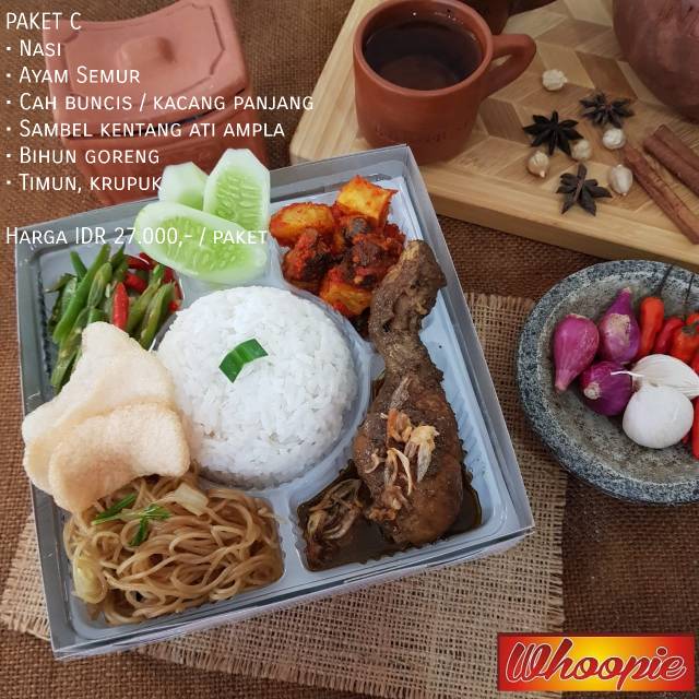 

Nasi Box Ayam Semur/ Nasi Kotak Paket Ayam Semur/Nasi Box Whoopie Ayam Semur